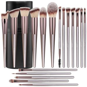 Makeup Brush Set 18 PCS Premium Synthetic Foundation Cocorcers Powcers Shadows Shadows Blush Make-Up for Women with Black Case 240326