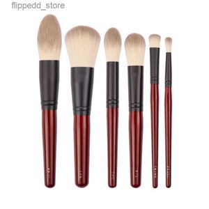 Pinceles de maquillaje Marca japonesa Serie SP Rojo oscuro 6 Unids Juego de pinceles de maquillaje Cepillo de polvo suave Accesorios para herramientas cosméticas Q231110
