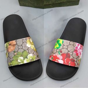 Hombre Mujer Diseñador Diapositivas Piscina Zapatilla Floral Diapositiva Sandalia Plana Lona Sliders Casa Mula Causal Chanclas Fondo Grueso Verano Playa 35-45