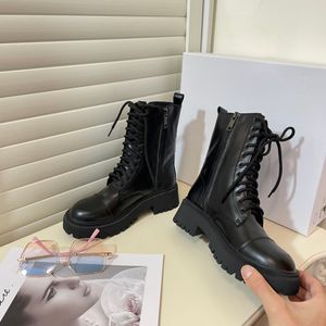 Fashion Patchwork Designer Martin Milier de la longueur du milieu de la longueur Black Lace Up Ankle Zipper Boots 35-40 avec Box 23252 59745