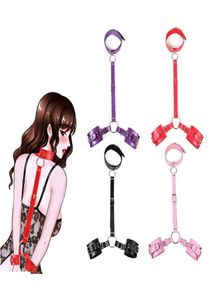 Massage Revers lié Bdsm Bondage Retenue avec Collier et Menottes Esclave Fétiche Bondage Gear Érotique Sex Toys Pour Couples Adultes3440218