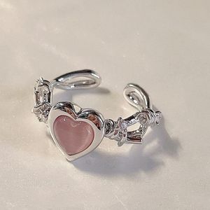 подходящие кольца пара колец маленькое открывающееся кольцо студентки сердца шипы дизайн чувство старости мода и индивидуальность нерегулярного шнека кольцо на указательный палец 02