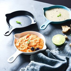 Mat créatif poignée unique assiettes en céramique plateau de cuisson ménage japonais petit déjeuner four riz plat et vaisselle assiette à dîner