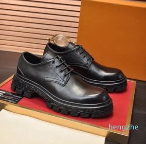 Zapatos derby barrocos para hombre Zapatos con cordones de cuero negro brillante Hebillas de diseñador Casual Penny Loafer Trabajo de negocios Vestido de novia Zapatilla de deporte Suela de goma gruesa