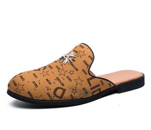 Men Pu Leather Luxurys Dress Zapatos Brogue Spring Sandals Vintage Classic Male Casual Summer Slippers Diseñador de diseñador