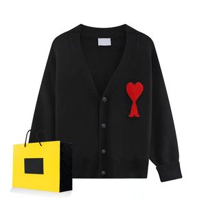 Cardigan à col en v pour hommes et femmes, pull en tricot de laine, à la mode, luxe, broderie, pull d'amour, veste de couple