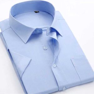 Chemises habillées pour hommes Couleurs solides Short Hommes Casual Shirts Mens Mens Business Robe Shirts Classic Style Work Wear D240507