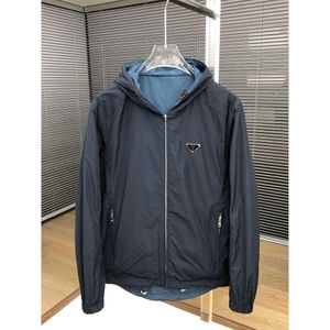 Chaquetas para hombres Estación europea Productos de marca de moda de gama alta 2024 Primavera Triángulo Casual con capucha Chaqueta de doble cara Abrigo para hombre