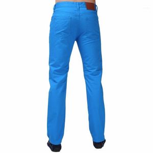 Jeans para hombres 2021 Llegada Marca de diseñador de hombres Pantalones heterosexuales Fashion Casual Slim Fit Candy Skinny Denim Pencil H02901