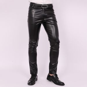 Jeans pour hommes 2023 Slim Fit Skinny Pants Tight Stretch Leather Teen Trend Motorcycle PU 230330