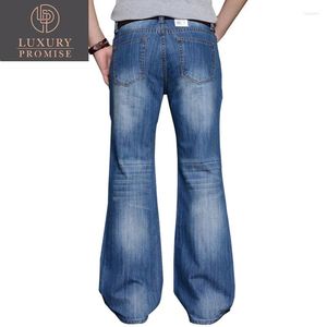 Jeans pour hommes 2023 printemps décontracté Slim bleu Bootcut évasé pour hommes Boot Cut Flare Denim pantalon créateur de mode classique pantalons longs
