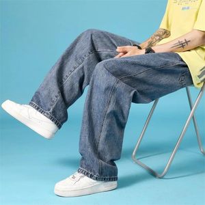 Jeans para hombres Diseñador de marca Ropa de calle recta Hombre Baggy Pantalones de pierna ancha Coreano Masculino Casual Botón Pantalones Denim básico