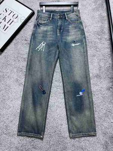 Jeans pour hommes Designer 23 Outils de mode d'automne Broderie Loose Fit Jeans usés pour hommes Pantalons à manches droites pour hommes Étiquette de mode 2WV1