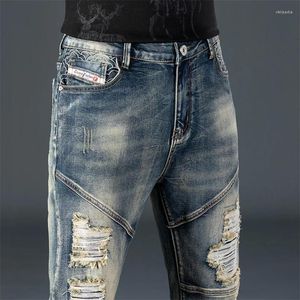 Jeans pour hommes Hommes empilés Slim Fit Ripped Brodé High Street Vintage Pantalon en denim en détresse Patchwork Y2K Punk Pantalon tricoté