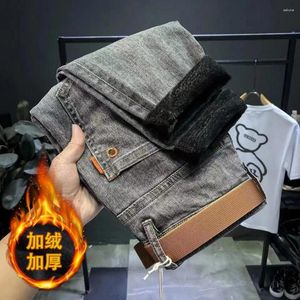 Jeans para hombres con estilo streetwear estilo coreano denim de lujo para hombres diseño casual con polar más grueso diseñador novio clásico