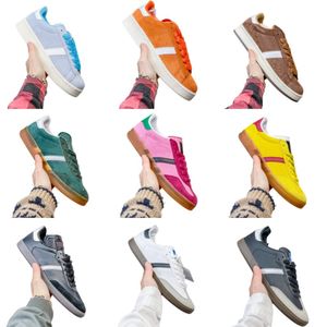 Chaussures de course basses pour hommes chaussures de créateur classiques limitées baskets respirantes pour femmes chaussures de sport en cuir de veau chaussures plates rétro nouvelles chaussures de football d'entraînement