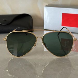 Gafas de sol de lujo para hombre, gafas clásicas de moda para mujer, gafas de sol de alta calidad UV400 con marco de Metal para playa y viaje