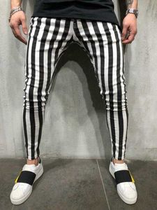 Pantalons pour hommes Nouveaux hommes Slim Fit Urban Straight Leg Pantalons Casual Pencil Jogger Cargo Pants US Striped Plaid Black White Casual Pants W0325