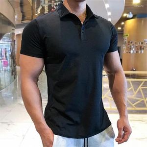 Tops de polos masculins T-shirt pour hommes noirs mâle avec collier Polo PLAIN