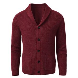 Suéter tipo cárdigan con cuello chal para hombre Slim Fit Cable Knit Button Up Suéter de lana merino negro 211221