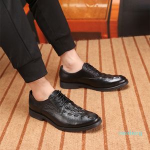 Zapatos de hombre vestido de negocios lujosos hombres kaws lulu mocasines mano de alto grado personalizado transpirable tendencia británica color pulido 6525