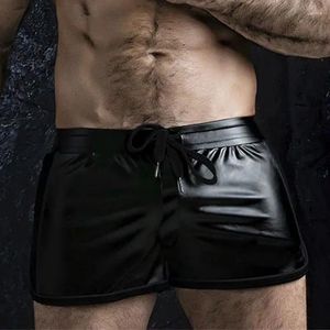 Shorts pour hommes PU Faux cuir mode hommes boîte de nuit Boxer homme caleçons Sexy moto pantalon en gros