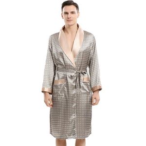 Vêtements de nuit pour hommes Style chinois haut vêtements 2023 été soie hommes pyjama Robe maison décontracté Kimono longue mâle Robe fête peignoir