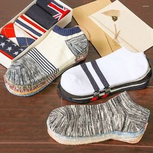 Calcetines para hombres 5 pares hombres versión surcoreana de la primavera de verano para mujeres bandera de la bandera del bote delgada boca poco profunda tendencia algodón de algodón
