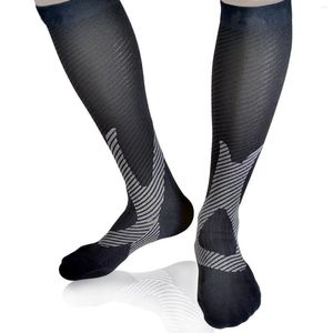 Calcetines para hombres Hombres Piernas de compresión varicosa Longitud de la rodilla Equipo casual Adelgazamiento Pantorrilla Ciclismo Skate Medias
