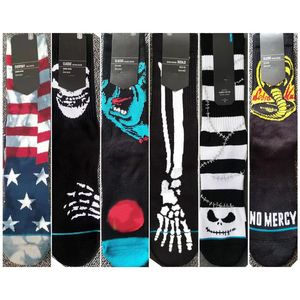 Calcetines para hombre Scream Hand Basketball Men Misfits Skull Naja Novedad Funny Skateboard Sport