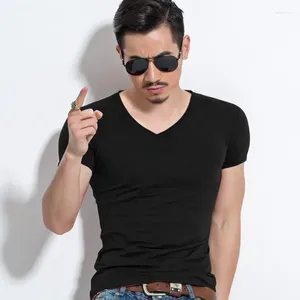 Trajes para hombres B2675 MRMT V Collar Hombres Camiseta Algodón Ajustado Manga Corta Chaleco Masculino Color Puro Camiseta Para Hombre Ropa