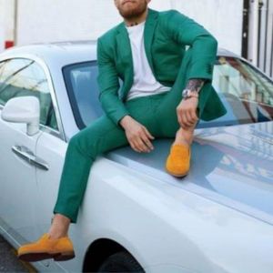 Trajes para hombre, esmoquin verde a la moda para graduación, última capa, diseño de pantalón, ajustado, dos piezas, chaqueta de novio hecha a medida, Terno Masculino