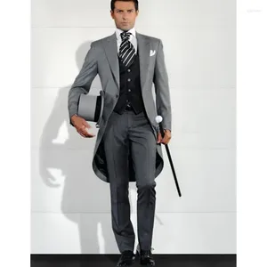 Costumes pour hommes gris hommes Blazer Tailcoat Groomsman Long costume de mariage pour hommes (veste pantalon gilet) ensemble homme Tuxedos pour le dîner de bal 2023