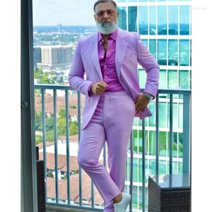 Costumes pour hommes Hommes Light Purple Peaked Revers Tuxedos De Mariage Terno Masculino Groom Prom Slim Fit Blazer Custom Made 2 Pcs Veste Pantalon