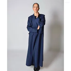 Costumes pour hommes simple boutonnage revers cranté double femmes élégantes à fines rayures tenues décontractées en vrac sur mesure longues abayas musulmanes 2024