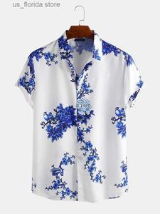 T-shirts pour hommes Chemises imprimées pour hommes européens et américains Chemise à revers décontractée d'Asie du Sud-Est Peinture à l'encre de fleur de prunier courte S-3XL Y240314