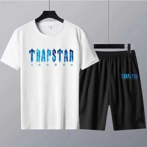 T-shirts pour hommes Nouvel été Trapstar T-shirt et short Set Marque de luxe en coton T-shirt pour hommes Imprimer Costume 2 pièces Survêtement pour femmes Vente en gros de haute qualité