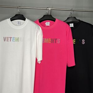 T-shirts pour hommes Rainbow Letter Stick Diamond Logo Loose Grande Version T-shirt à manches courtes pour femmes High Street Couple de coton pur Tee-shirt