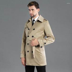 Abrigos de zanjas para hombres Caqui para hombre Hombre Abrigo de doble botonadura Hombres Ropa corta Primavera Otoño Slim Fit Abrigo de manga larga 2023 Diseñador