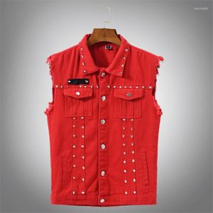 Chalecos de hombre Idopy Fashion Red Mens Rivet Denim Vest Punk Party Studded Slim Fit Jean Jacket Hombre Chaleco sin mangas para hombres Tallas grandes