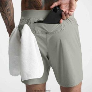 Men Yoga Sports Short sec et sèche rapide avec un téléphone mobile de poche back
