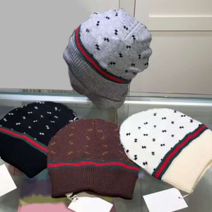 Bonnet homme tricot mode cappello créatif hip hop style moderne lettre chaud designer casquette street shopping tête accessoires luxe bonnet chapeau cadeau de noël parfait