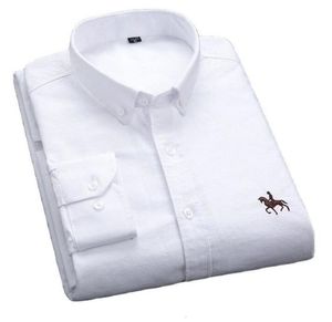 Camisas informales para hombres Calidad 100% Camisa de oxford de algodón Caballo bordado de manga larga sin bolsillo Vestido amarillo sólido Hombres 5xl 6xl 230208