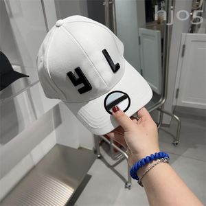Sombrero de diseñador para hombre Gorras de béisbol de moda en blanco y negro bordado distintivo calle guapo cappello estilo de pareja elegantes gorras ajustadas lujo vintage PJ087 B23