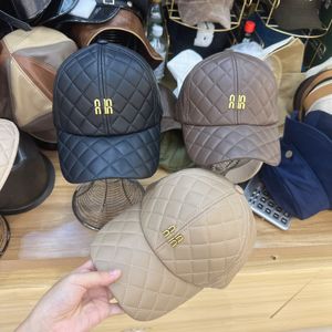 Casquettes de baseball en cuir pour hommes et femmes, chapeau de seau avec lettres de marque, 4 saisons réglables, simples, de sport de luxe, lettres m, chapeaux de baseball, casquette de liaison, chapeaux de soleil, cadeaux