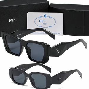 Lunettes de soleil de créateurs pour hommes pour femmes en plein air teintes classiques pour hommes verres de soleil de luxe mélange de lunettes de luxe couleur triangulaire en option gafas para el sol de mujer