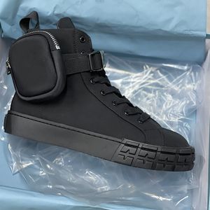 Diseñador para hombre triángulo Zapatillas de deporte de nylon con bolsos Combate para mujer Zapatillas altas Zapatillas blancas con cordones negras Zapatos planos de calidad superior con caja 260