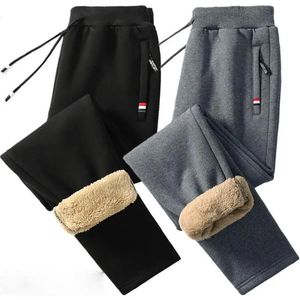 Pantalones para hombre Algodón de invierno Forro de lana ajustado Pantalones de chándal de punto de piel de cordero grueso Trabajo de fábrica informal para hombre 231215