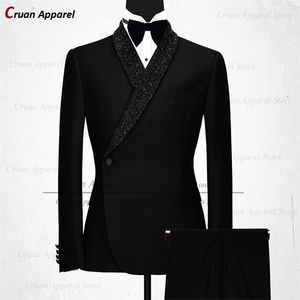 Combinaison masculine Blazers Luxury Formal Wedding Black Men Suit set Slim Fit Grooms Pantan Groom Tuxedo White Designs Châle brillant Pantalon Blazer 2PCS 220927
