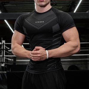 Hommes TShirts 6 COULEURS Collants À Séchage Rapide Hommes Running Tshirt Fitness Sports Tee Tops Gym Formation Chemise Bodybuilding Jogging Casual Sportswear 230503